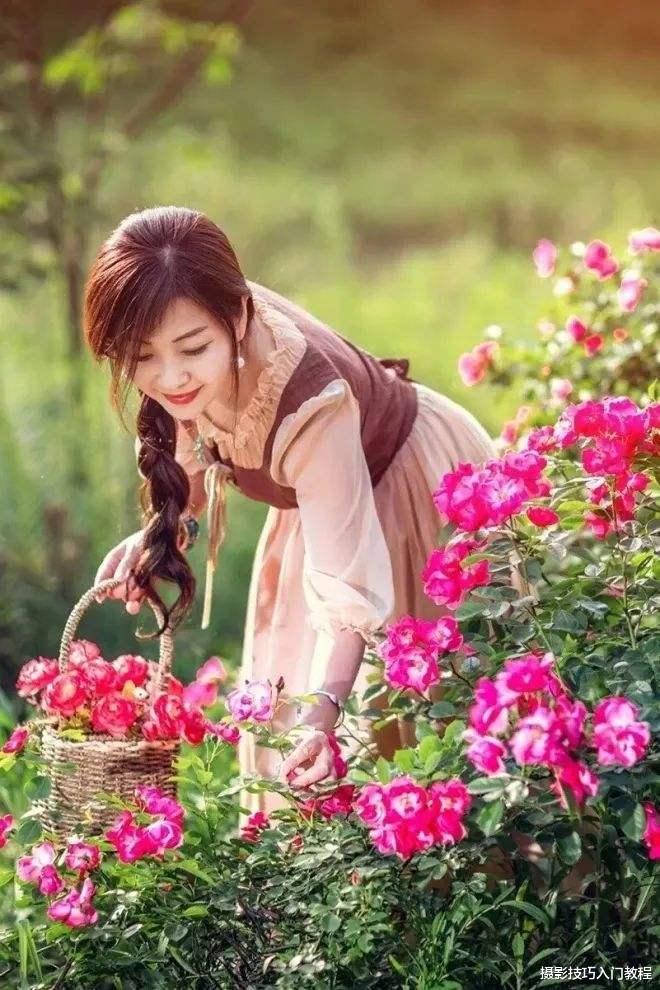 摄影技巧:中年女士拍照怎么更显瘦?拍侧脸!看起来瘦10斤