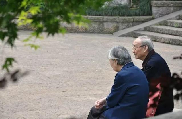 饵料|退休之后,最该学会这几种高情商的社交方式