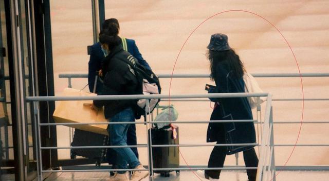 唐人|刘诗诗婚变传闻后奔赴云南，携带一堆行李，未见吴奇隆身影