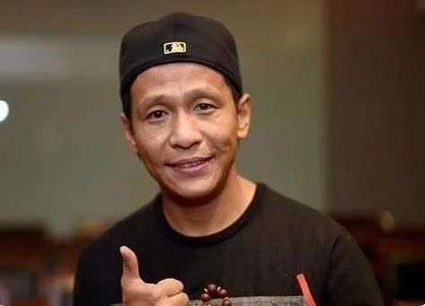 宋小宝|第一次上春晚就忘词,为拖延时间,瞎编了一句台词却火了