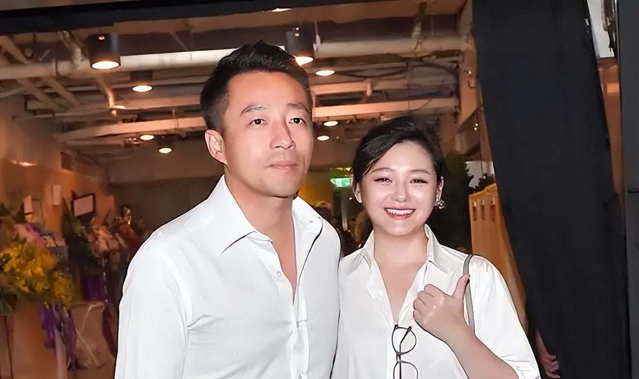 大S|强烈要求《再见爱人2》节目赶快加更,把大S、汪小菲收入“囊中”