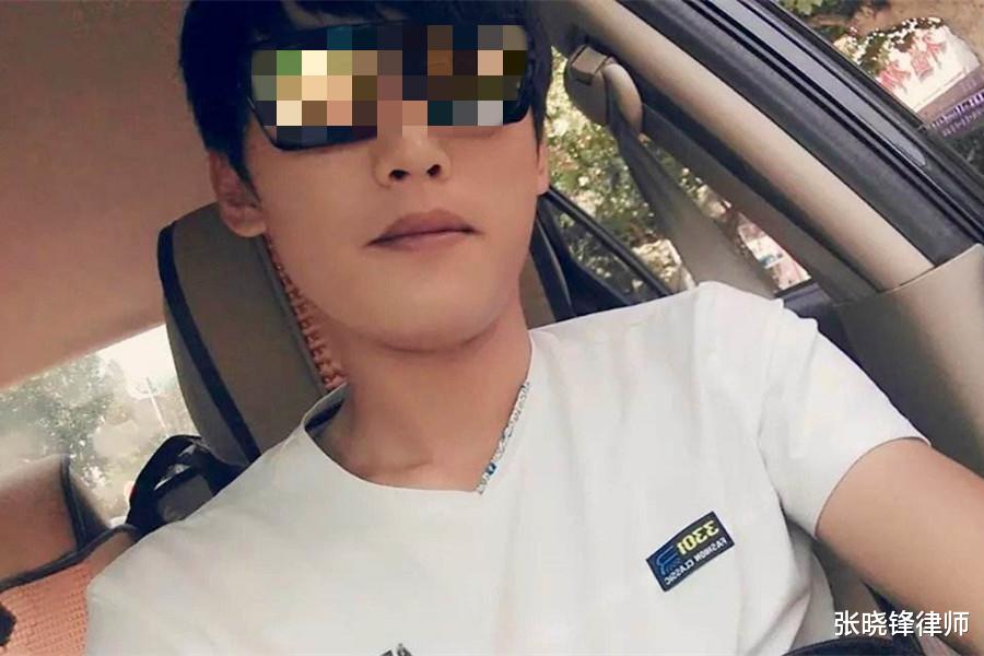案例:35岁单亲妈妈与18岁小伙同居,因年龄暴露裸死于出租屋内