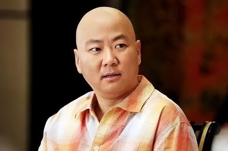 郭冬临|20次登春晚,56岁未婚,因“节目台词”被索赔1亿,郭冬临现怎样