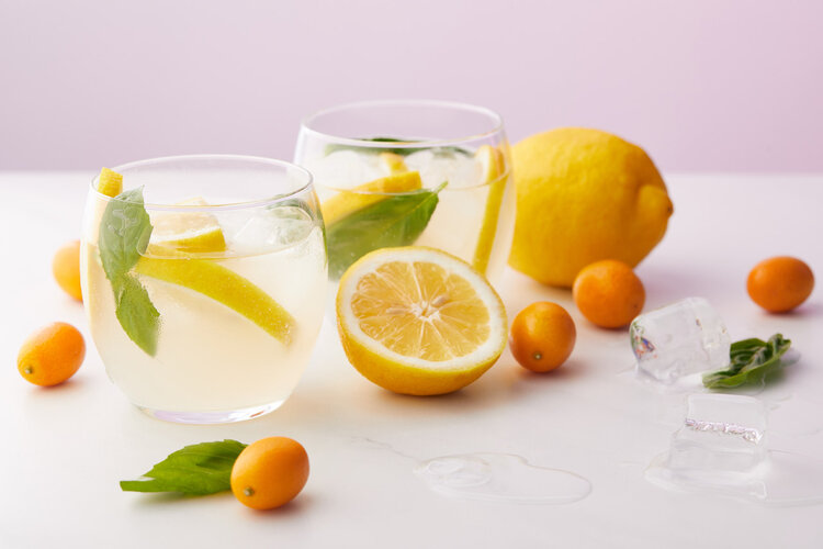 衰老|柠檬水要怎么喝才有效？是用冷水泡还是热水泡？别泡错了！