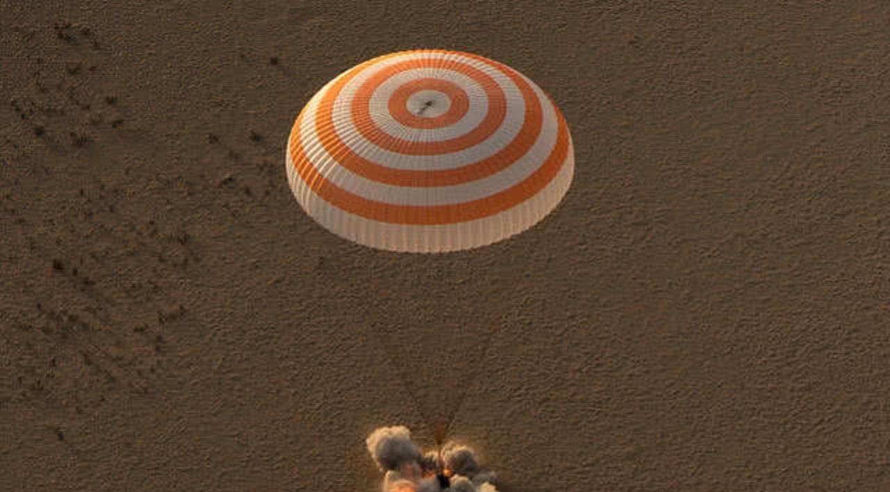 神舟13号|神舟13号需在1米高度精准反推着陆，如何做到的？美国为何不用？