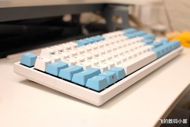 机械键盘|安静!声音太大影响办公,杜伽K320W金牛座三模机械键盘了解一下