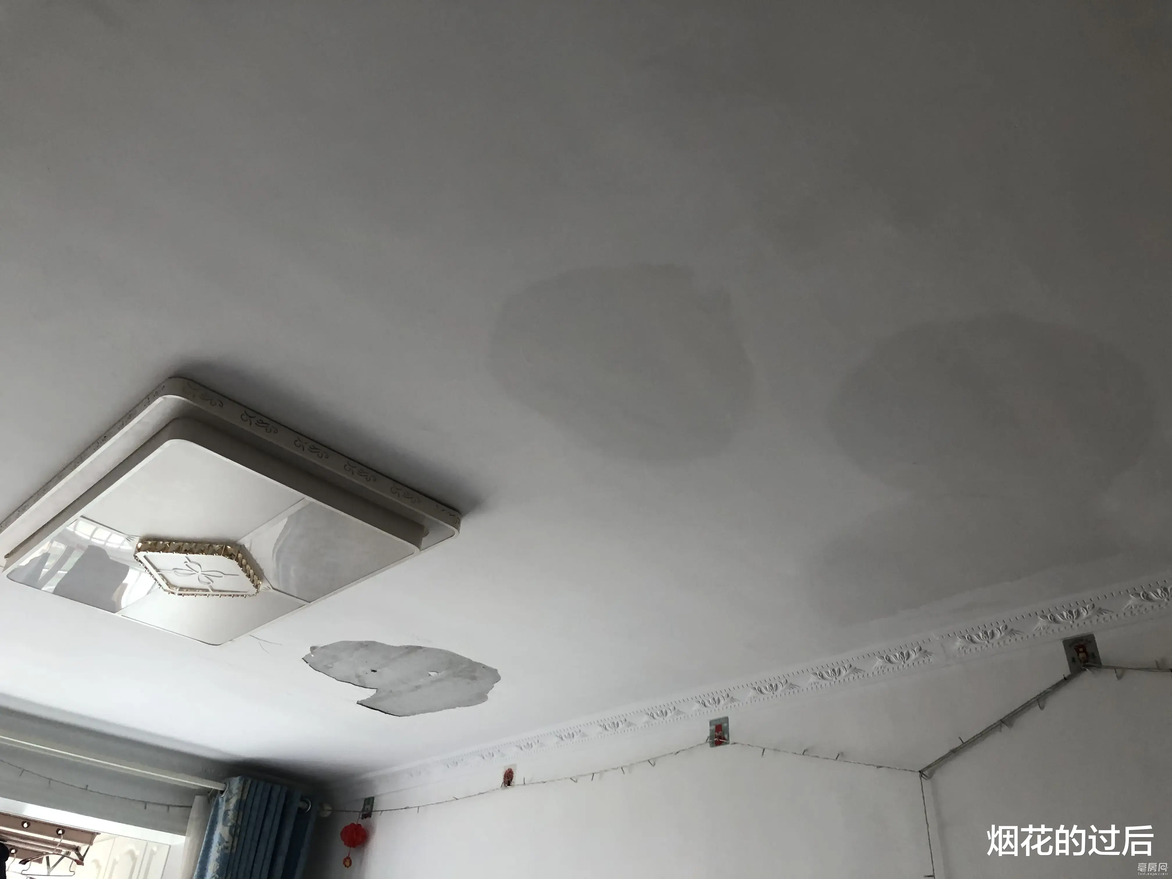 买了32楼装修入住三年不到,各种发霉和漏水,后悔了