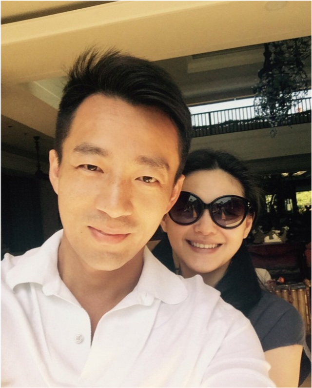 |张兰直播两周销售额破2亿，律师称：内涵大S具俊晔带货是违法行为！