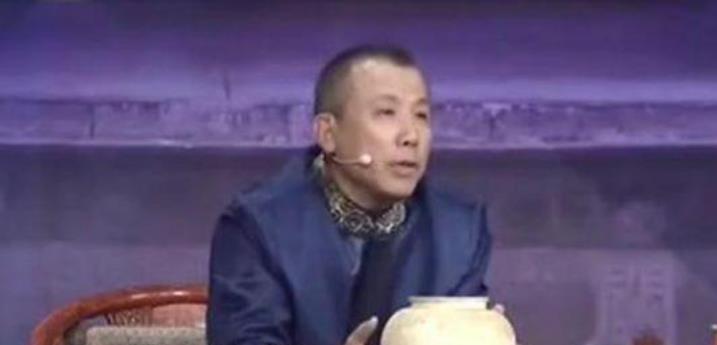 儿子偷拿母亲“酸菜罐”去鉴宝,专家:不敢估价,害怕定罪