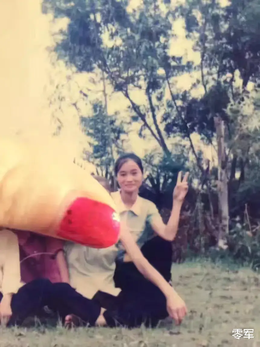 甘蔗|网友：我妈让我回家帮忙砍甘蔗。我从小就爱和我妈斗嘴，火了