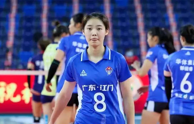 女排|王逸凡：年少有才堪大用，颜值实力双担当