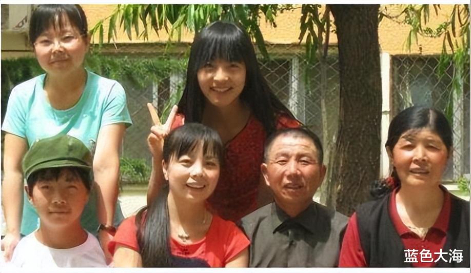 王二妮|\星光大道\王二妮: 放弃百万年薪下嫁农村, 婚后被婆婆当亲女儿疼爱