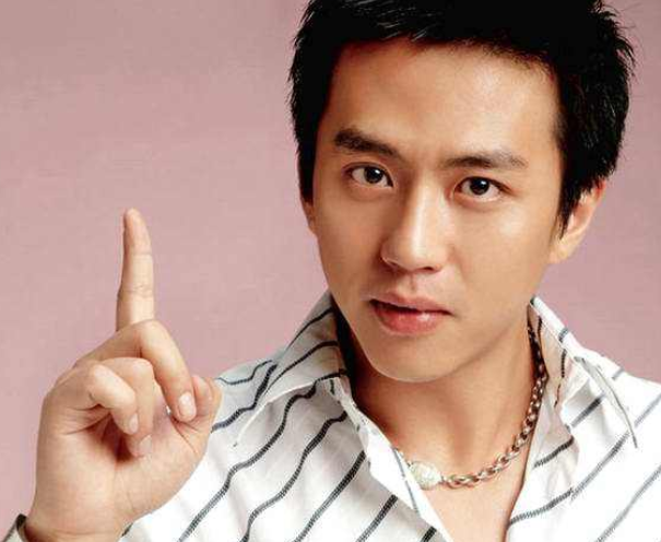 春晚|邓超首次上春晚，搭档易烊千玺李宇春，孙俪严格把控邓超体重