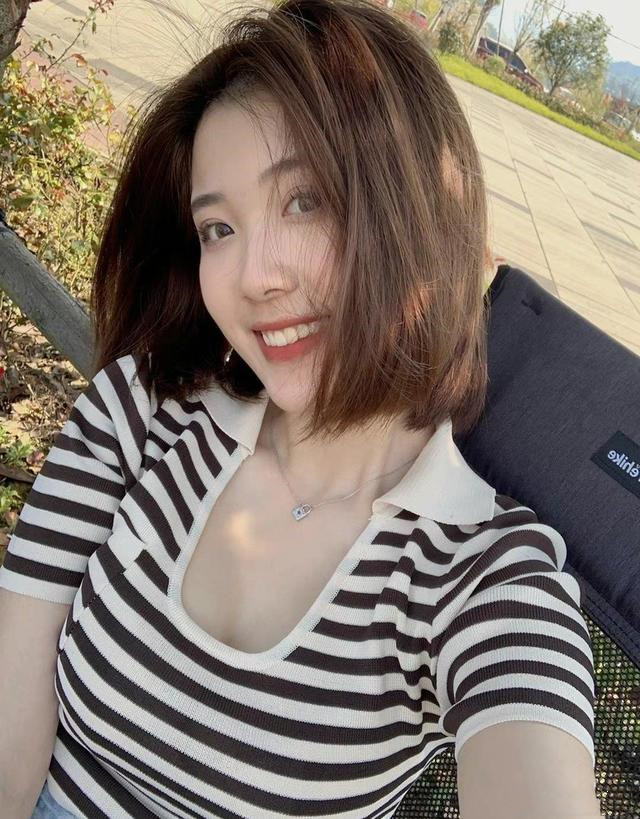 沙滩足球|山东三核感情状态，丁彦雨航花心，高诗岩甜蜜，陶汉林女友性感