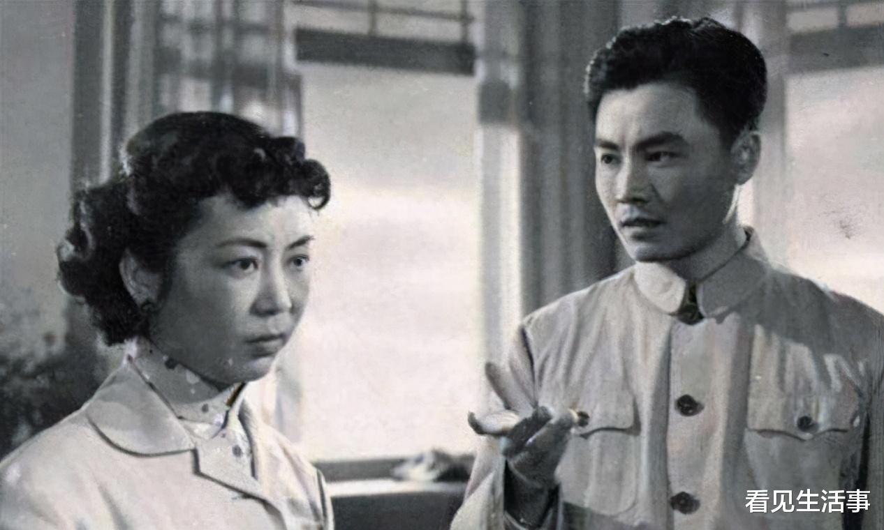1977年,一信用社女会计贪污4万包养7个情夫,最终却被情夫举报