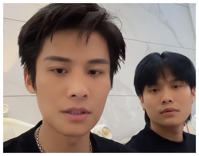 邓紫棋|大杨哥妻子孕晚期晒照留念，四肢纤细皮肤白嫩，被夸很像邓紫棋