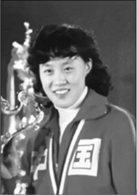 郎平|盘点中国女排历史上，实力比较强悍的主攻手，郎平是拔尖的那个