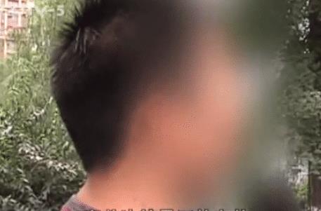 男子半夜遭“艳丽”女子搭讪,后被带进房间,男子:我去洗了两遍