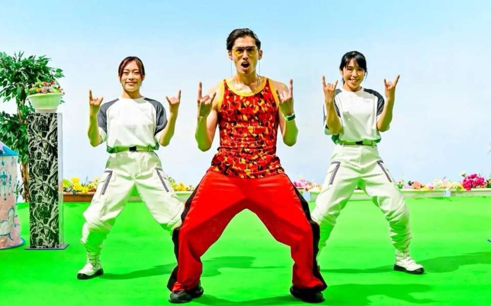 acgn漫评|终于明白狩崎针对门田的原因?原来是腰带被抢,原定变身者是狩崎