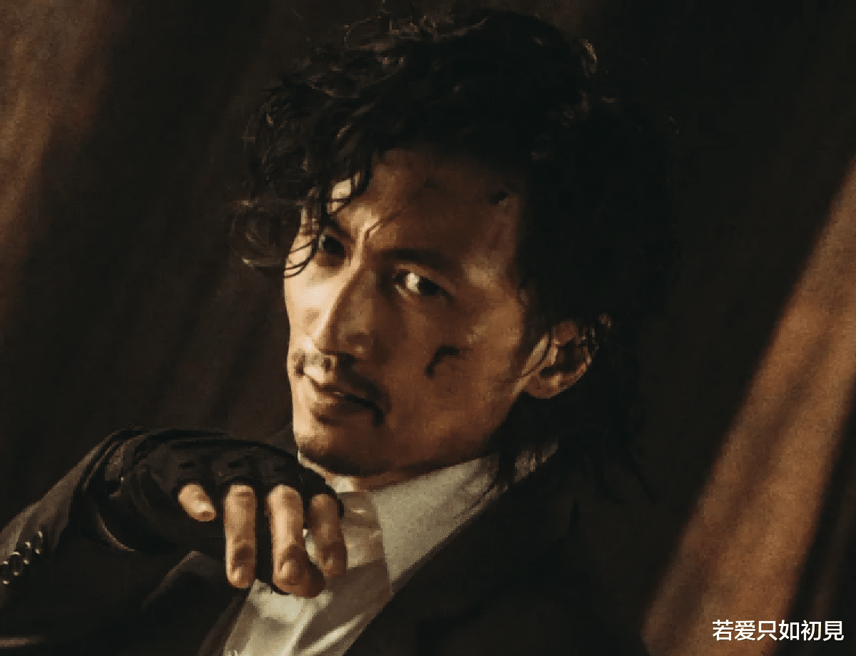 帅哥 留长发却不娘炮的6位男星，个个五官硬朗，既野性又帅气！