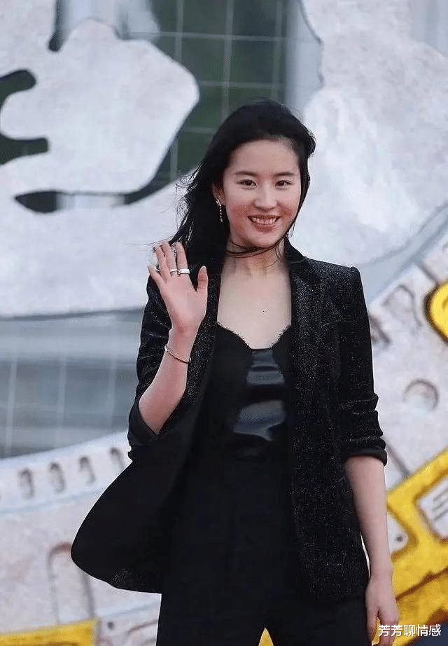 护肤品 明明长相惊艳，偏偏败给了一张丑嘴，这5位明星的嘴巴太不懂事
