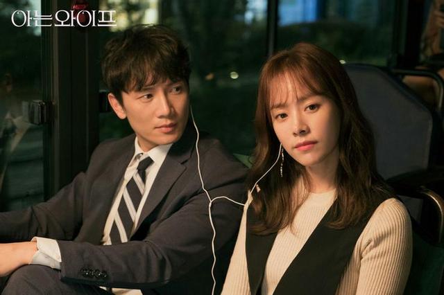 认识的妻子|韩剧《认识的妻子》:婚姻何止是坟墓,它更像是巨大的黑洞