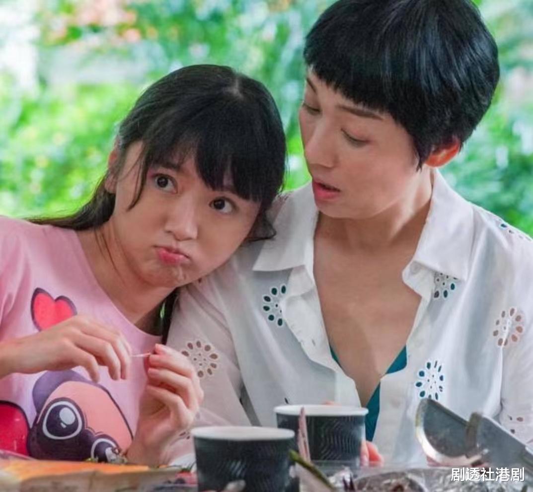 王菲|超期待!TVB上位小花获公司签做歌手,萝莉外表下有颗摇滚的心