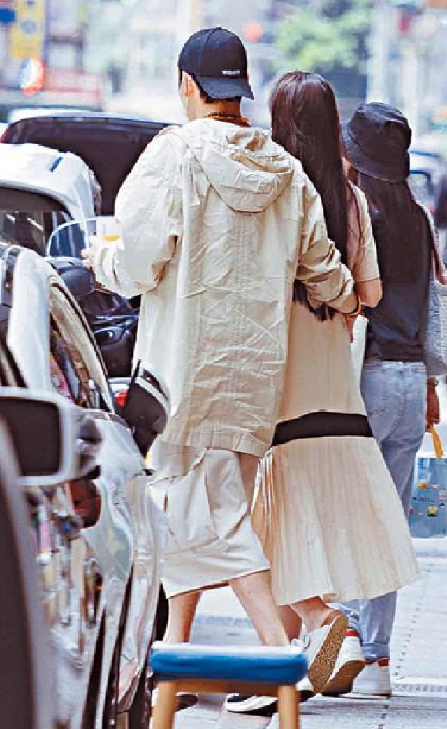 郭碧婷|三年抱俩!郭碧婷二胎孕肚罕曝光,陈岚为孙儿提前备好大礼