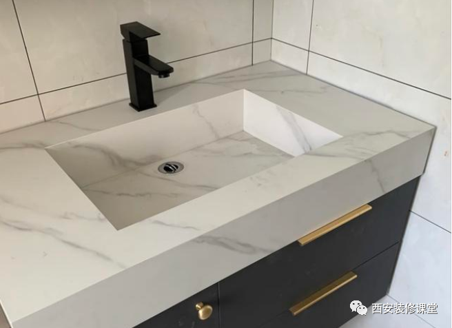 浴柜定制翻车了,咋办?