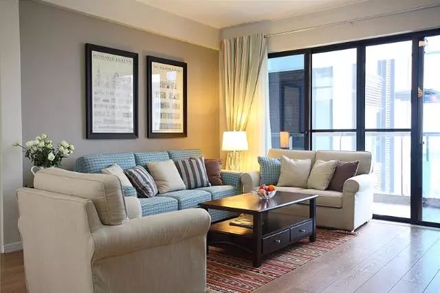 色彩和软装搭配有多重要?看完这套双拼房设计,让人眼前一亮!