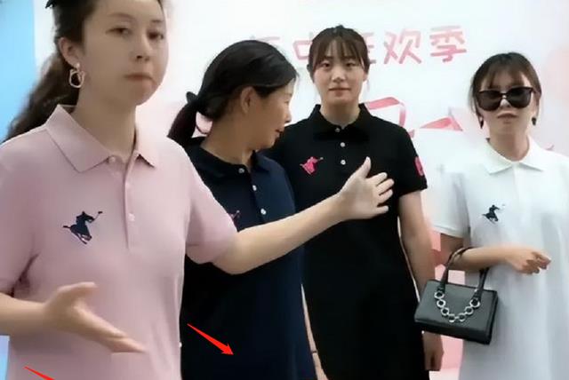 许敏|三喜临门!田静三胎四个月?小腹明显有预兆,许敏房子孙子都有了