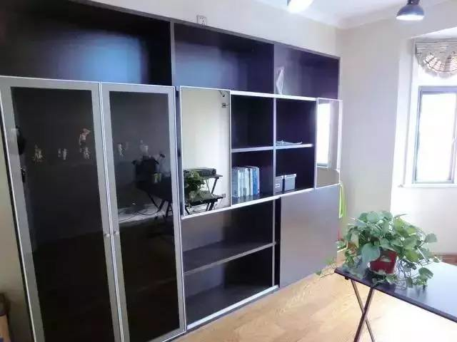 姑妈买了112㎡的新房,没想到刚装完,表弟立马带女朋友回来!