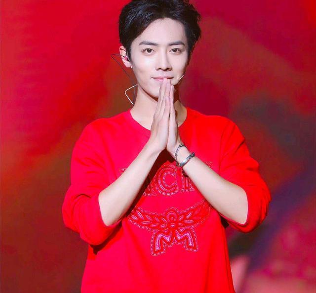 肖战|肖战专访四字评价搭档杨紫，直言合作很愉快，导演称努力“二搭”