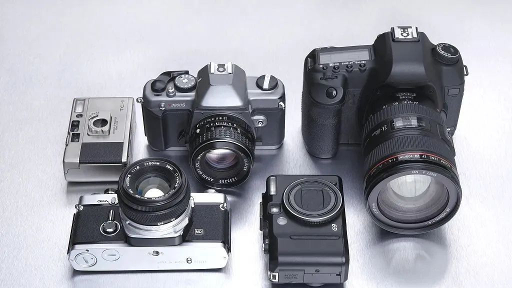 数码相机|小型数码相机或将走向落幕，有何启示？