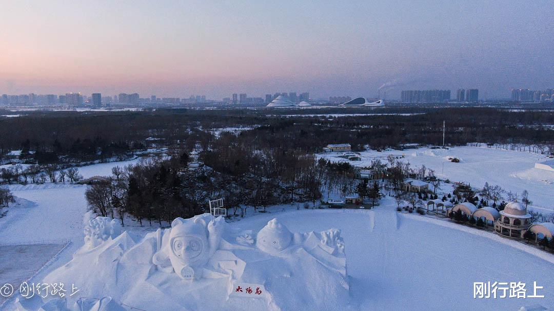 鸣沙山|冰雪奇缘的季节，哈尔滨太阳岛精彩纷呈