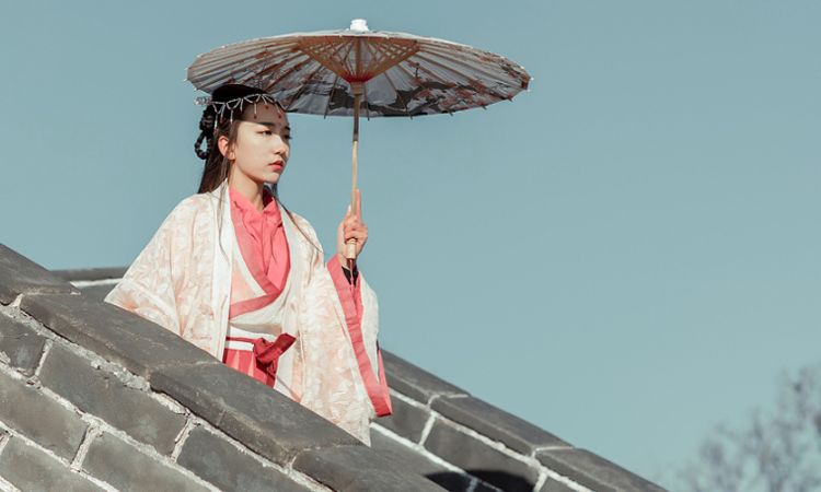 天秤座|2022上半年,上天庇佑,运势高涨,贵人携手,求财有道的3属相