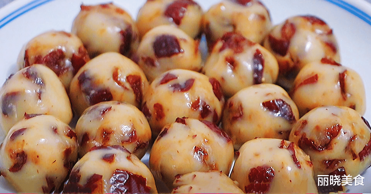 |女人“保养”别太晚,35岁后,建议坚持吃这8种食物,让你显年轻