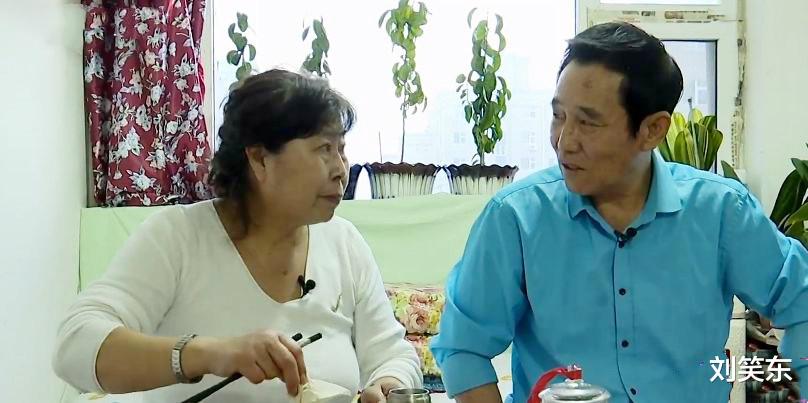 大妈没房没钱没退休金,嫌1万块钱零花钱太少,扬言没钱别找老婆