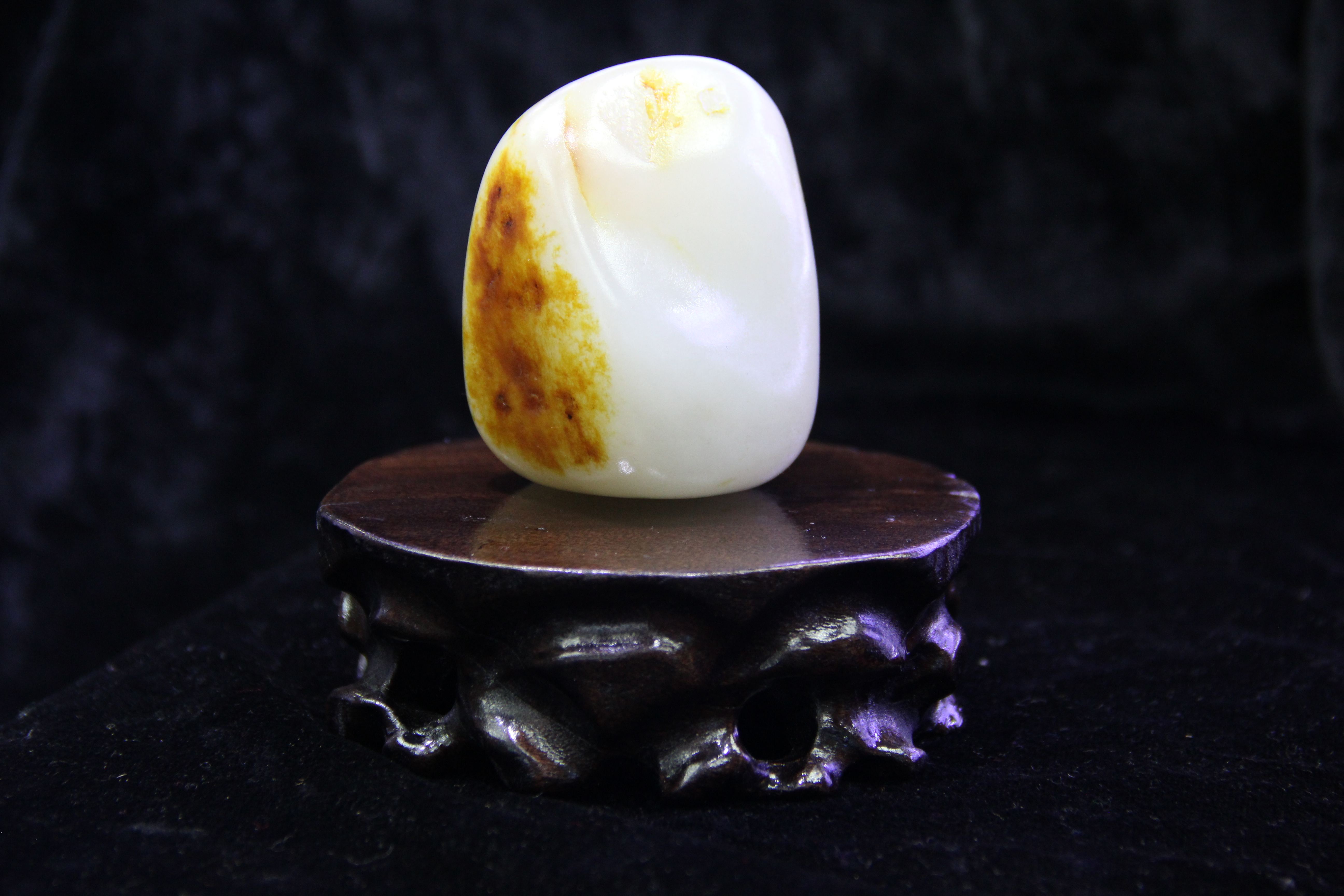 |和田玉作为我国四大名玉之一,应该怎么去收藏?又该怎么去出售呢?