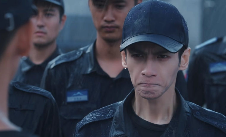 野蛮生长|收视大爆！官媒点名夸，《风吹半夏》扯开流量烂剧的“遮羞布”