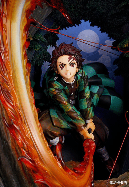 手办|鬼灭之刃:灶门炭治郎火之神神乐圆舞发光手办 没做成机箱可惜了