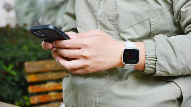 dido|Dido G28S顶配版有什么区别？全天候血糖检测的智能手表你见过吗