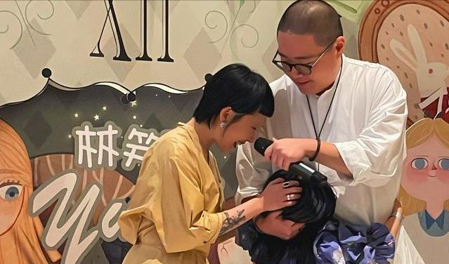 童瑶|恭喜!32岁男星郝劭文求婚成功,女方是离异带孩子的化妆师