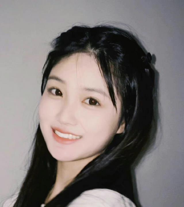 张嘉倪|买超为爱说着“丧偶、断腿”的话却没拦住自己出轨？张嘉倪回应