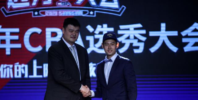 米兰|正式走人！CBA希望之星离开北控男篮，还能兑现天赋吗？