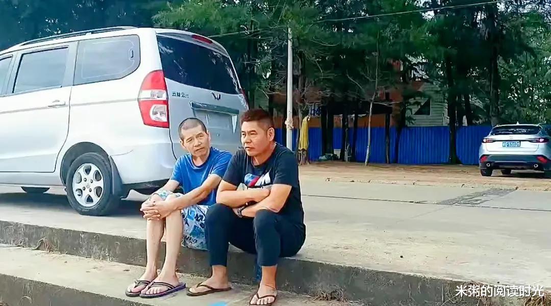 浙江省|54岁大叔借钱买车，带绝症好友游中国：若在路上去世，我带你回家