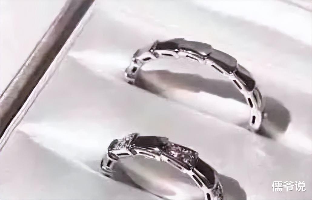 杨洋|是炒作还是真恋爱?继之前多样同款后,杨洋赵露思被扒戴同款对戒