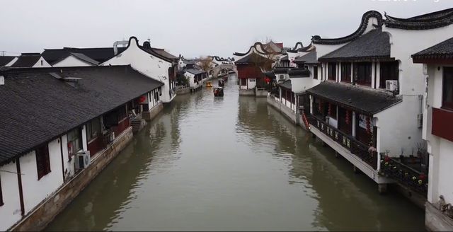 上海市|上海城郊百年古镇，土特产多价格还实惠，游人如织充满烟火气