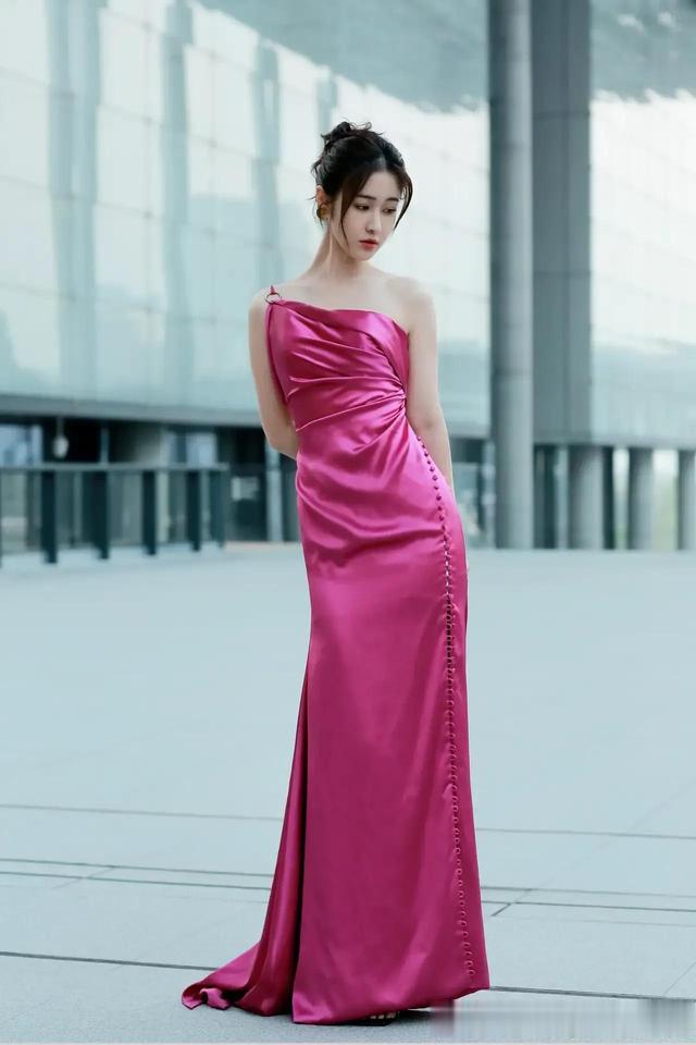 梁田|主持人·演员梁田——唯美写真