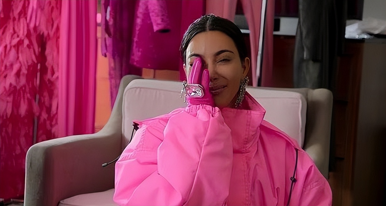 金·卡戴珊|最佳前夫?侃爷追回前妻20年前私密录影带,金·卡戴珊感激涕零